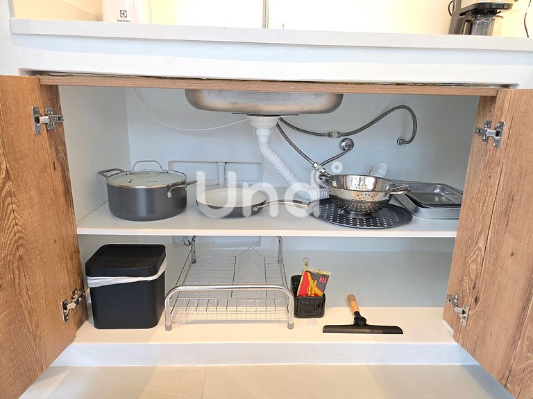 New Penthouse with Private Pool Praia Brava 3 Bedrooms