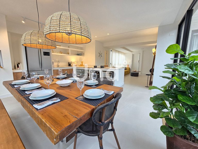 New Penthouse with Private Pool Praia Brava 3 Bedrooms