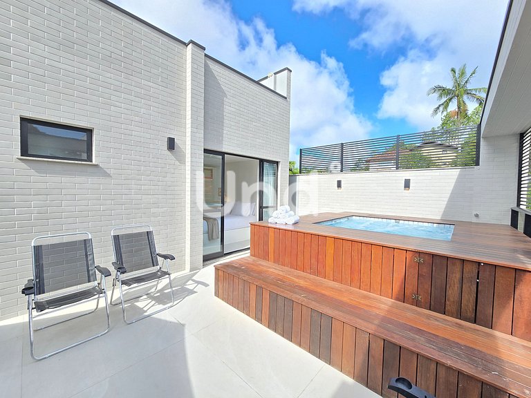 Cobertura Nova com Piscina Exclusiva Praia Brava 3 Quartos