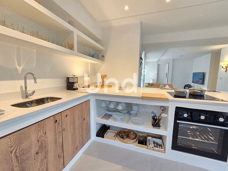 New Penthouse with Private Pool Praia Brava 3 Bedrooms