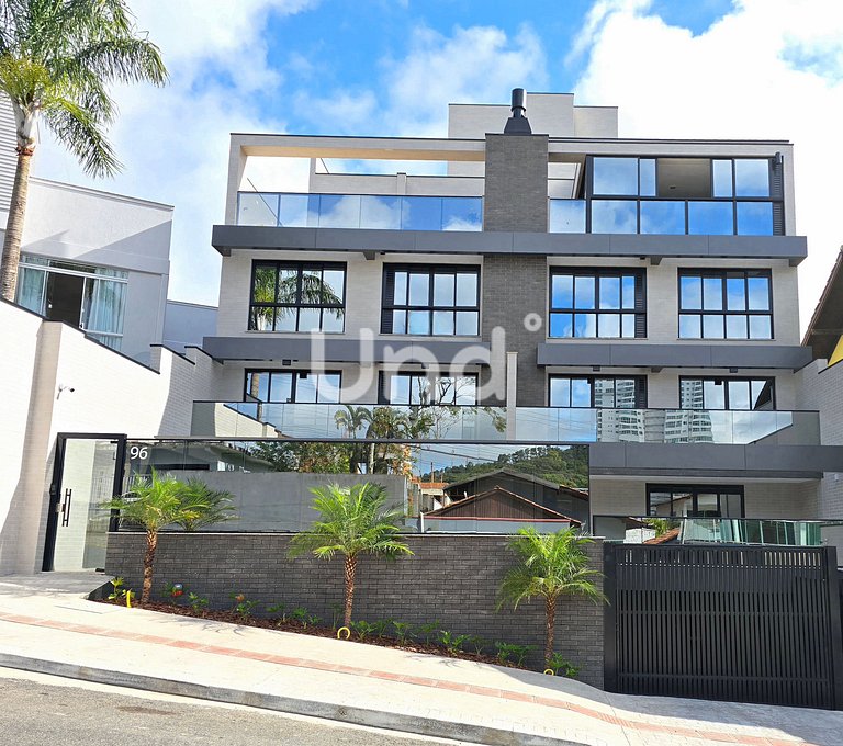 New Penthouse with Private Pool Praia Brava 3 Bedrooms –Brav