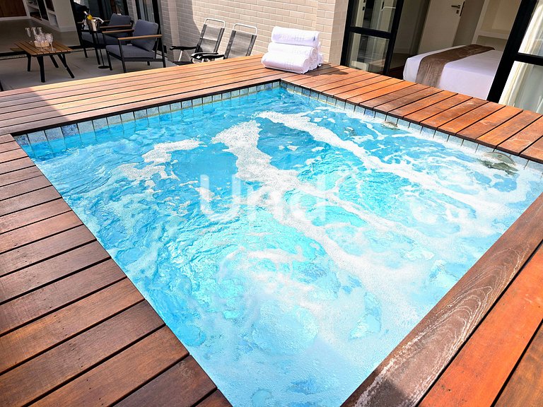 New Penthouse with Private Pool Praia Brava 3 Bedrooms