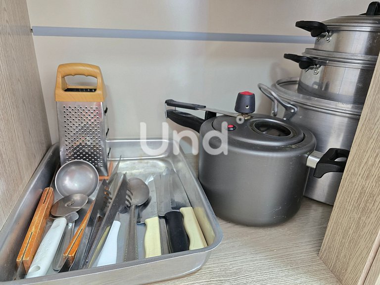 APT 604-BC 2 Bedrooms with BBQ/Garage