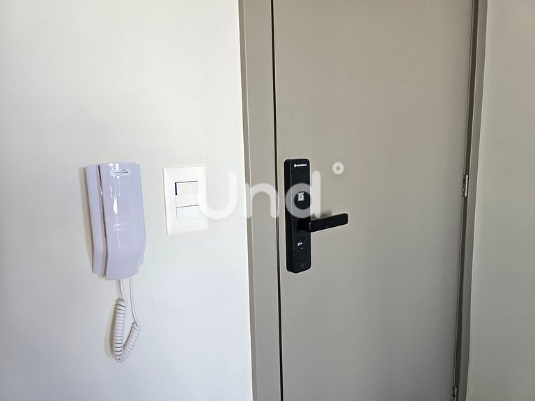 APT 604-BC 2 Bedrooms with BBQ/Garage