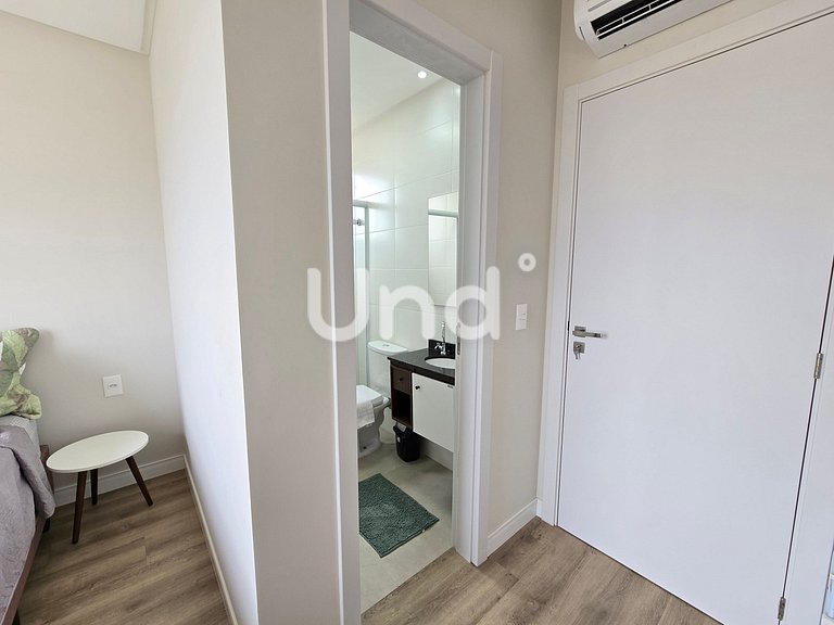 APT 604-BC 2 Bedrooms with BBQ/Garage