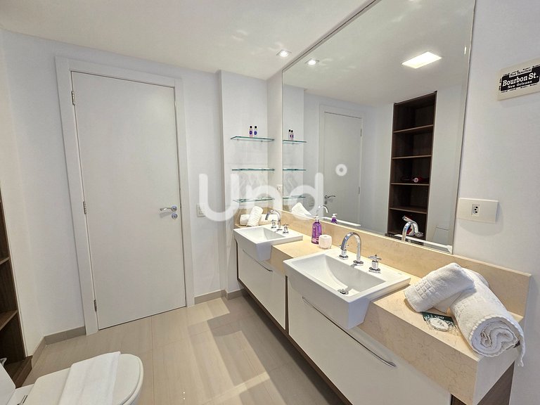 Apartamento 601 Frente a la Playa Barra Sul BC – ACQUA