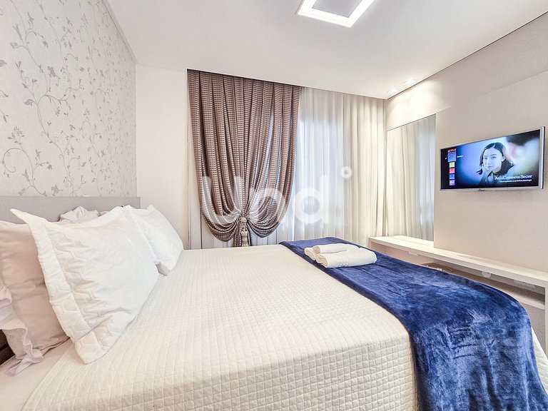 3 Suite Apartment, BBQ & 2 Parking Spaces | Meia Praia
