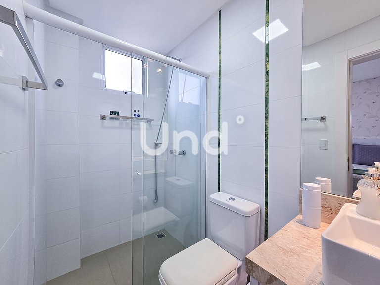 Apartamento 3 Suítes, 2 Vagas e Churrasqueira | Meia Praia