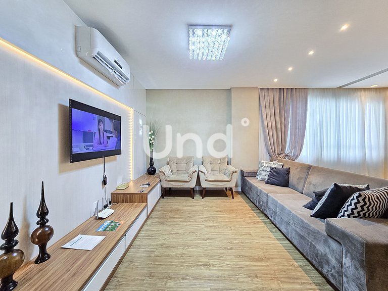 Apartamento 3 Suítes, 2 Vagas e Churrasqueira | Meia Praia
