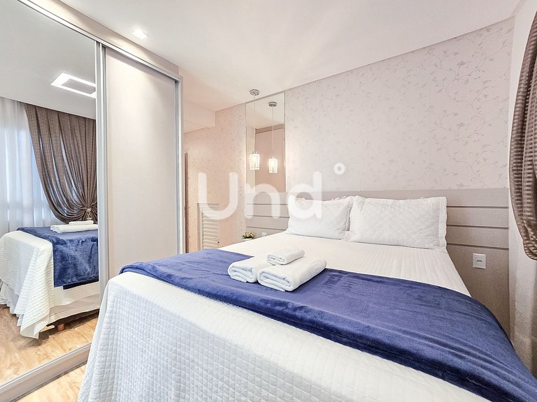 Apartamento de 3 Suites, Parrilla y 2 Cocheras | Meia Praia