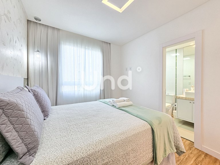 3 Suite Apartment, BBQ & 2 Parking Spaces | Meia Praia