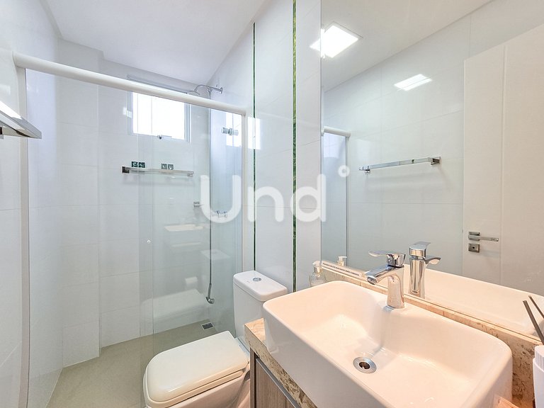 Apartamento 3 Suítes, 2 Vagas e Churrasqueira | Meia Praia