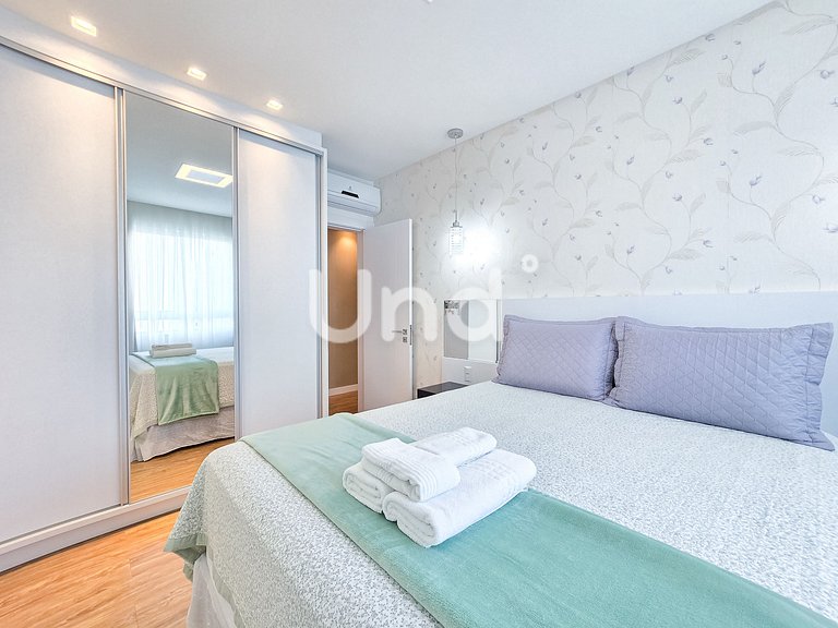 Apartamento 3 Suítes, 2 Vagas e Churrasqueira | Meia Praia