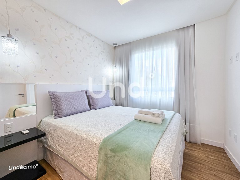 Apartamento 3 Suítes, 2 Vagas e Churrasqueira | Meia Praia