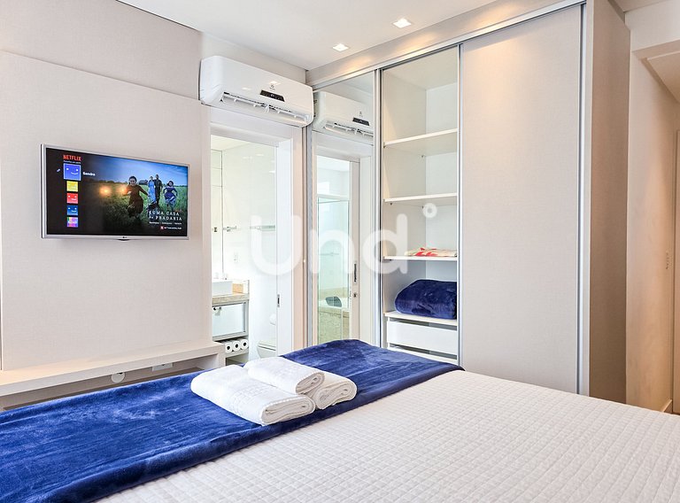 Apartamento 3 Suítes, 2 Vagas e Churrasqueira | Meia Praia