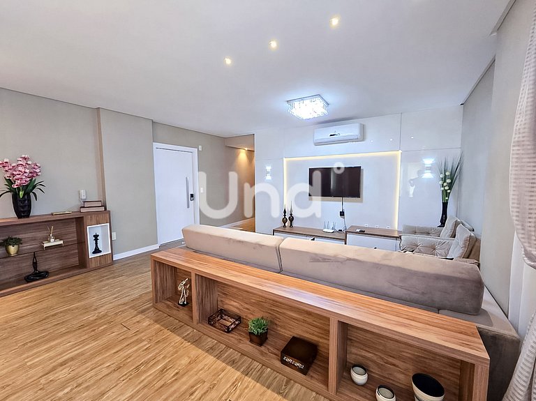 3 Suite Apartment, BBQ & 2 Parking Spaces | Meia Praia