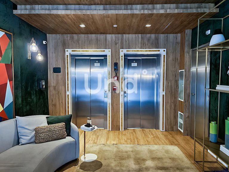 Apartamento 3 Suítes, 2 Vagas e Churrasqueira | Meia Praia