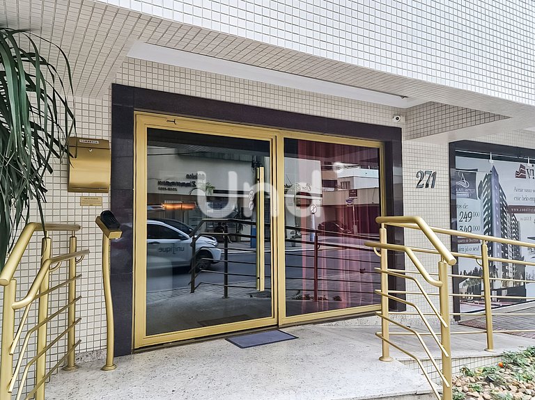 Apartamento 3 Suítes, 2 Vagas e Churrasqueira | Meia Praia