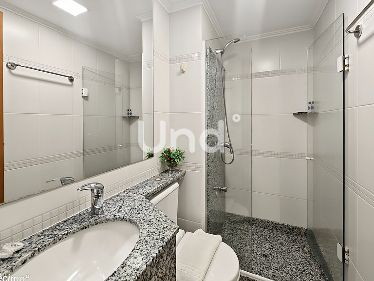 Apartamentos Ed. Costa Sul - Centro BC/Piscina/Jacuzzi/Garag